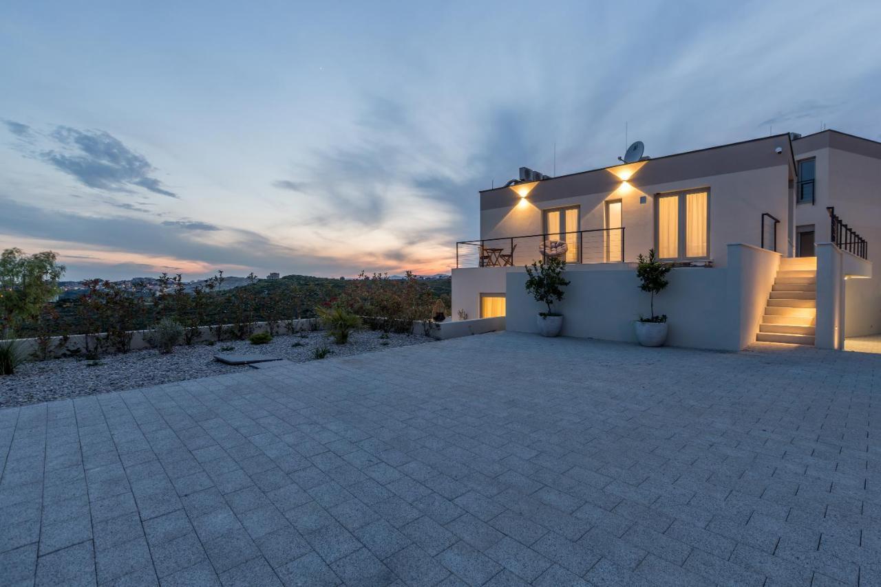 Villa Callista Zrnovnica Luaran gambar