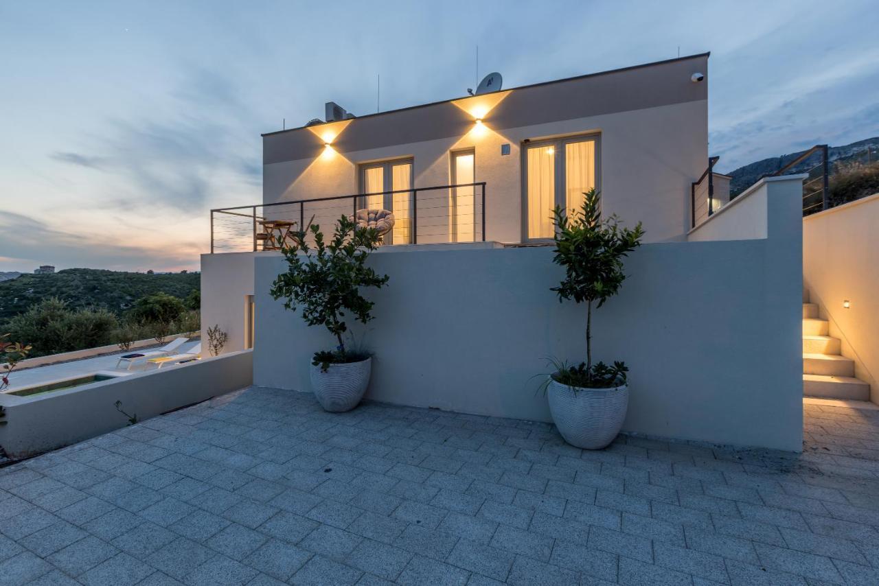 Villa Callista Zrnovnica Luaran gambar